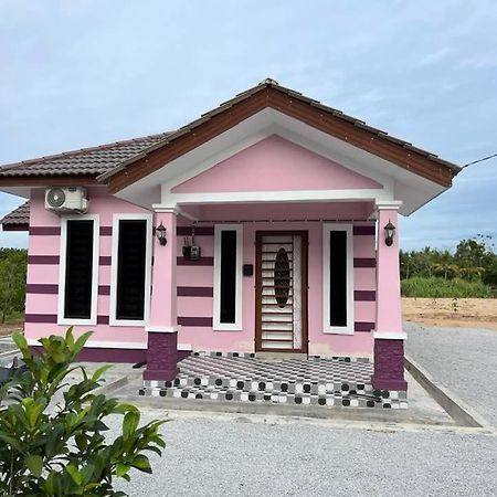 Homestay Armand Pengkalan Balak Melaka Masjid Tanah Extérieur photo